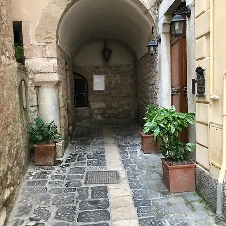 Almayer La Gaeta