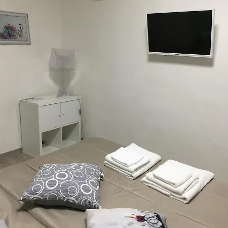 Pensión Almayer La *